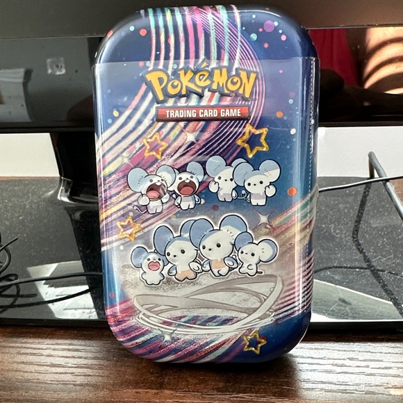 Pokemon Scarlet & Violet Paldean Fates Mini Tin | Maushold - Picture 1 of 4